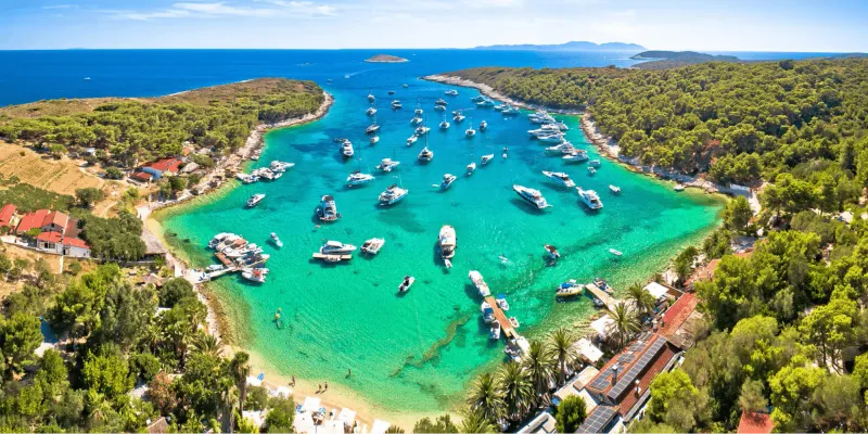 Hvar grad s tvrđavom i lavandovim poljima